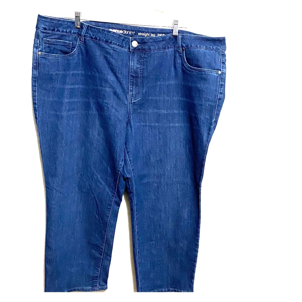 Avenue Women’s plus size 26P Straight Leg Jeans